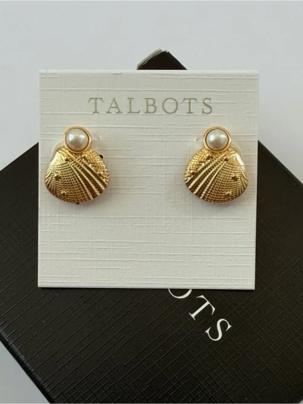 Talbots Seabrook Shell Earrings - Picture 5 of 15